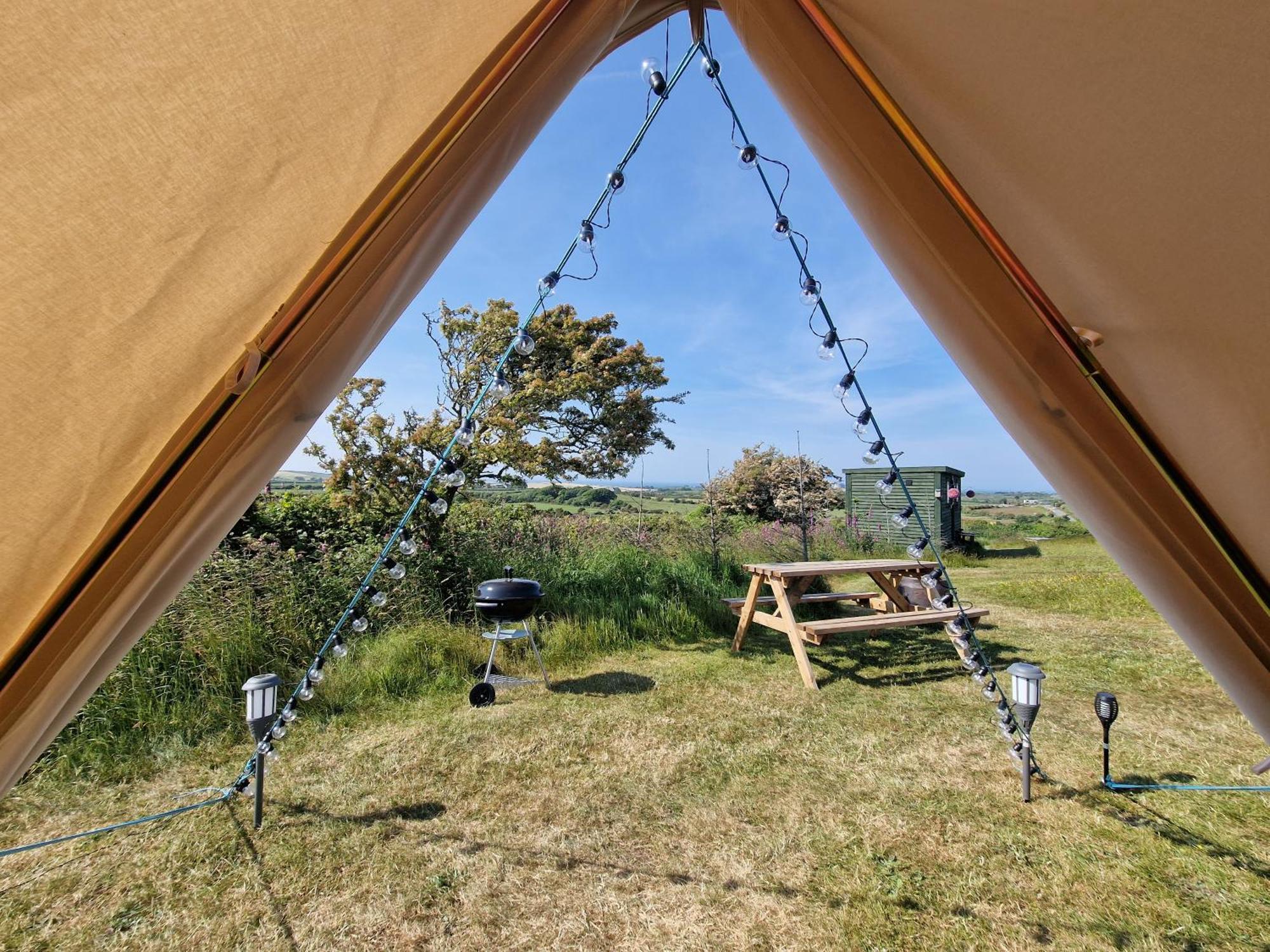 Beautiful 1-Bed Bell Tent In Холихед Экстерьер фото